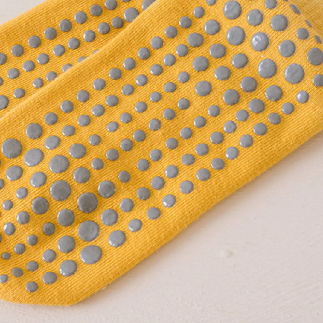 Groovy Grip: Ombre Non - Slip Yoga/Pilates Tube Socks - Serene Crafts Hub