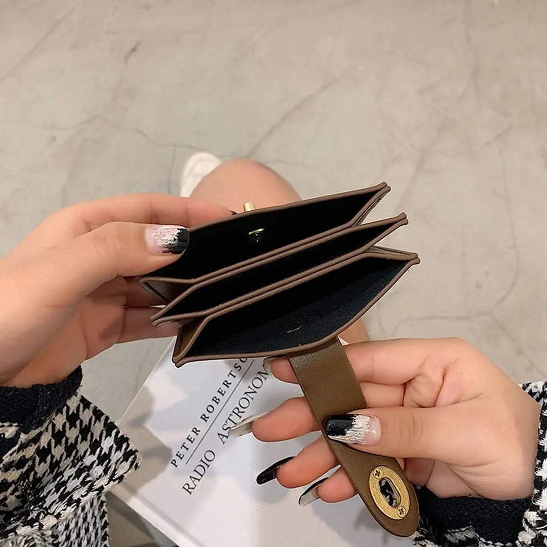 RETRO SIMPLE SHORT WALLET - Serene Crafts Hub